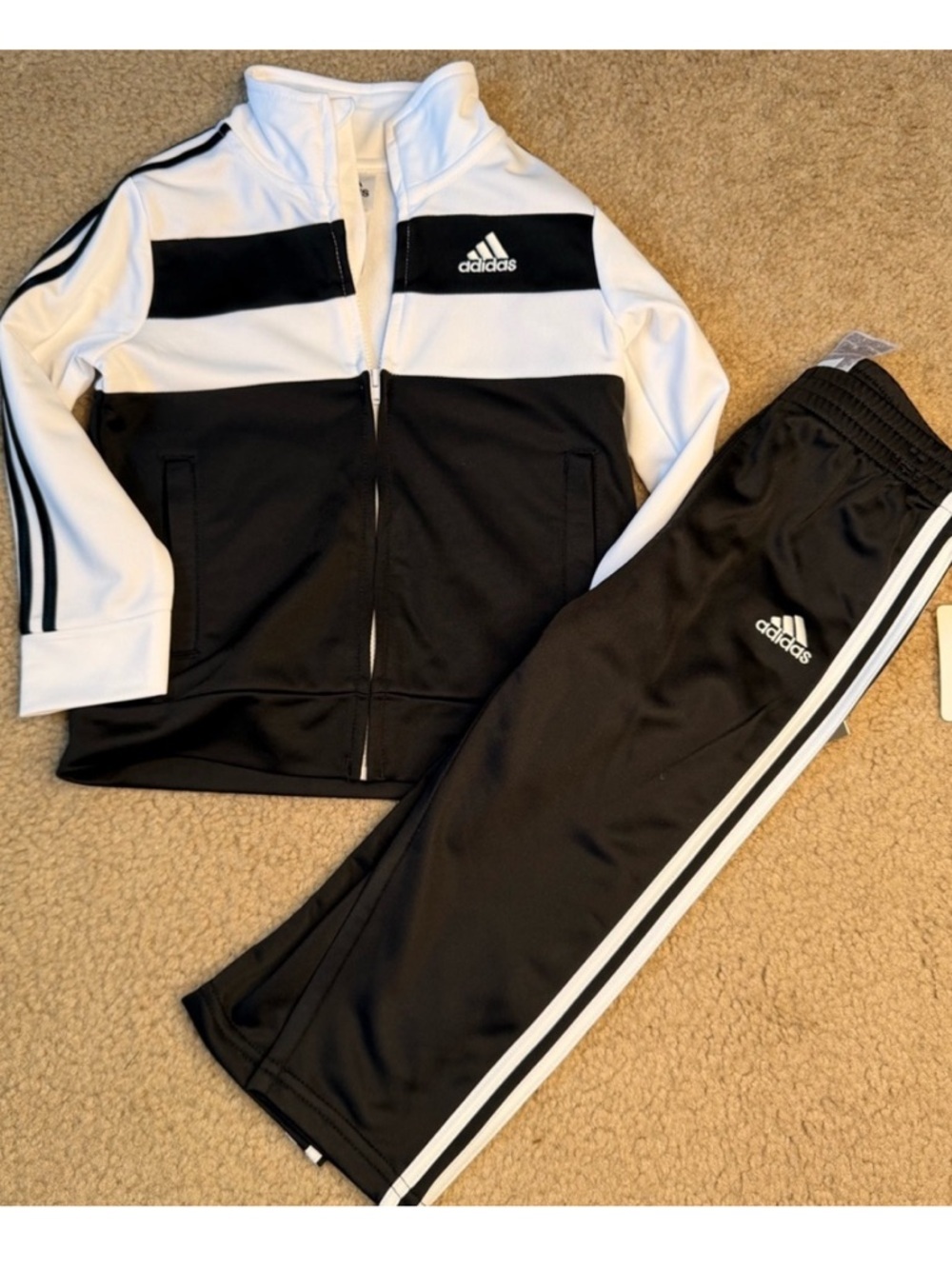 Adidas Baby Black and White
Jogger Set 24 Months - Picture 2 of 5